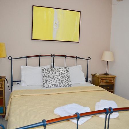 Troumpas Family Rooms & Apartments ليونِذيو المظهر الخارجي الصورة