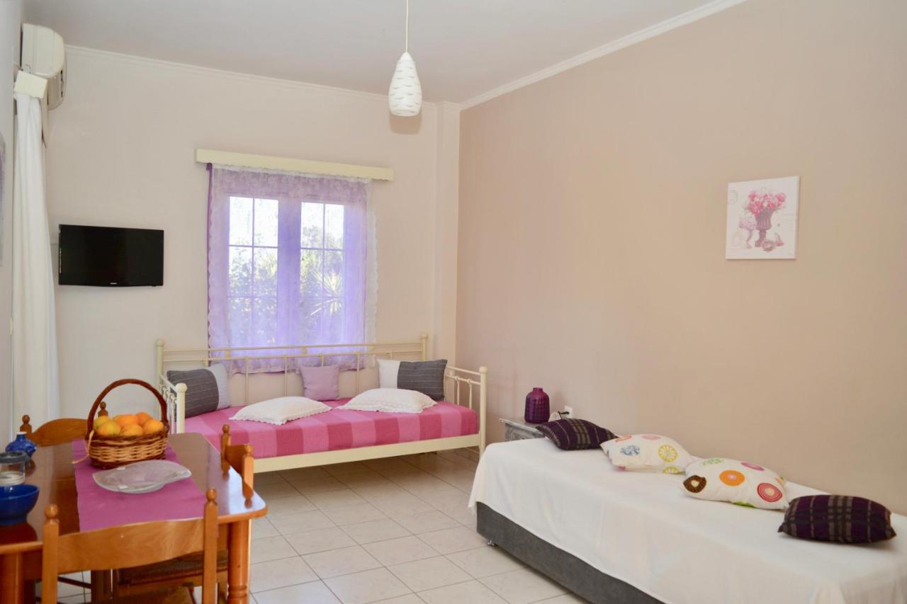 Troumpas Family Rooms & Apartments ليونِذيو المظهر الخارجي الصورة