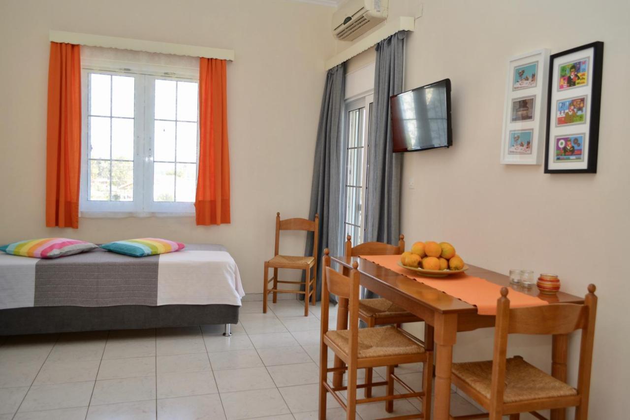 Troumpas Family Rooms & Apartments ليونِذيو المظهر الخارجي الصورة